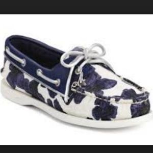 Sperry Topsider Boat shoes- design by Milly